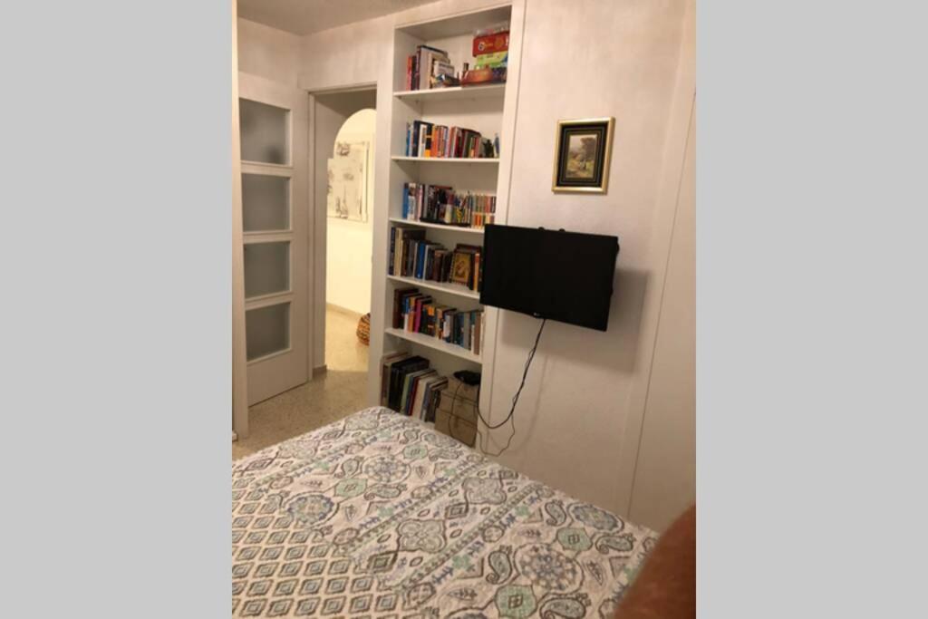 בנידורם Cosy Apartment 5 Min From The Beach , Sea View מראה חיצוני תמונה
