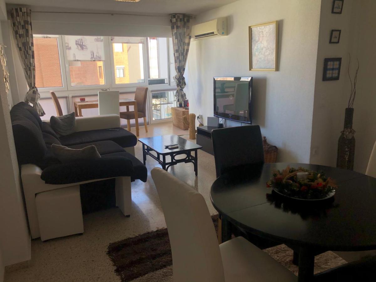 בנידורם Cosy Apartment 5 Min From The Beach , Sea View מראה חיצוני תמונה